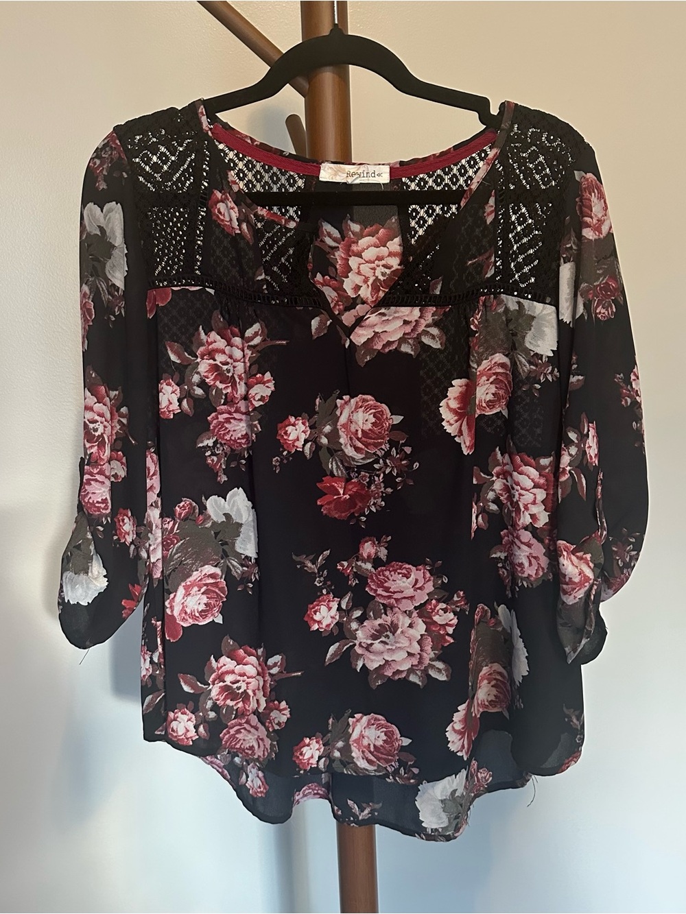 Rewind Black and Gold Rose Top size medium EUC